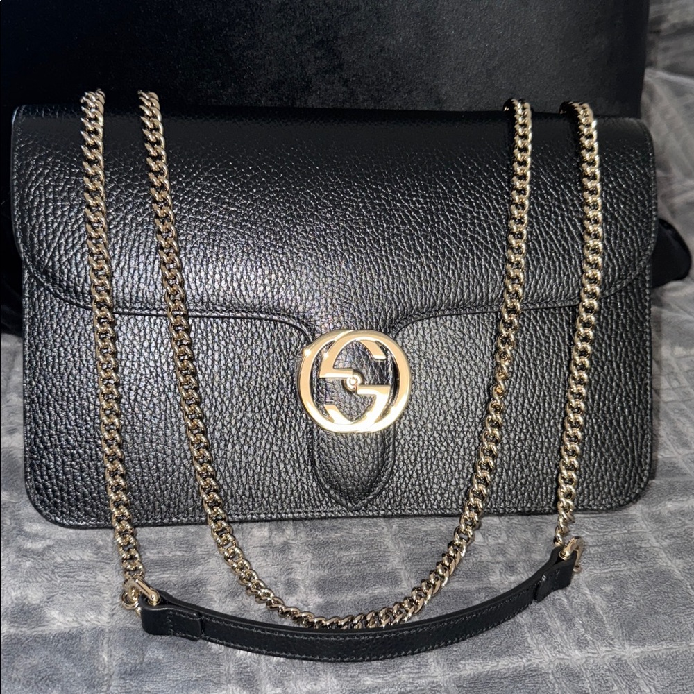 Gucci Interlocking GG Bag⭐️